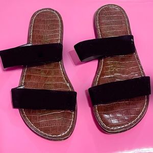 Gala Two Strap Slide Sandal
SAM EDELMAN